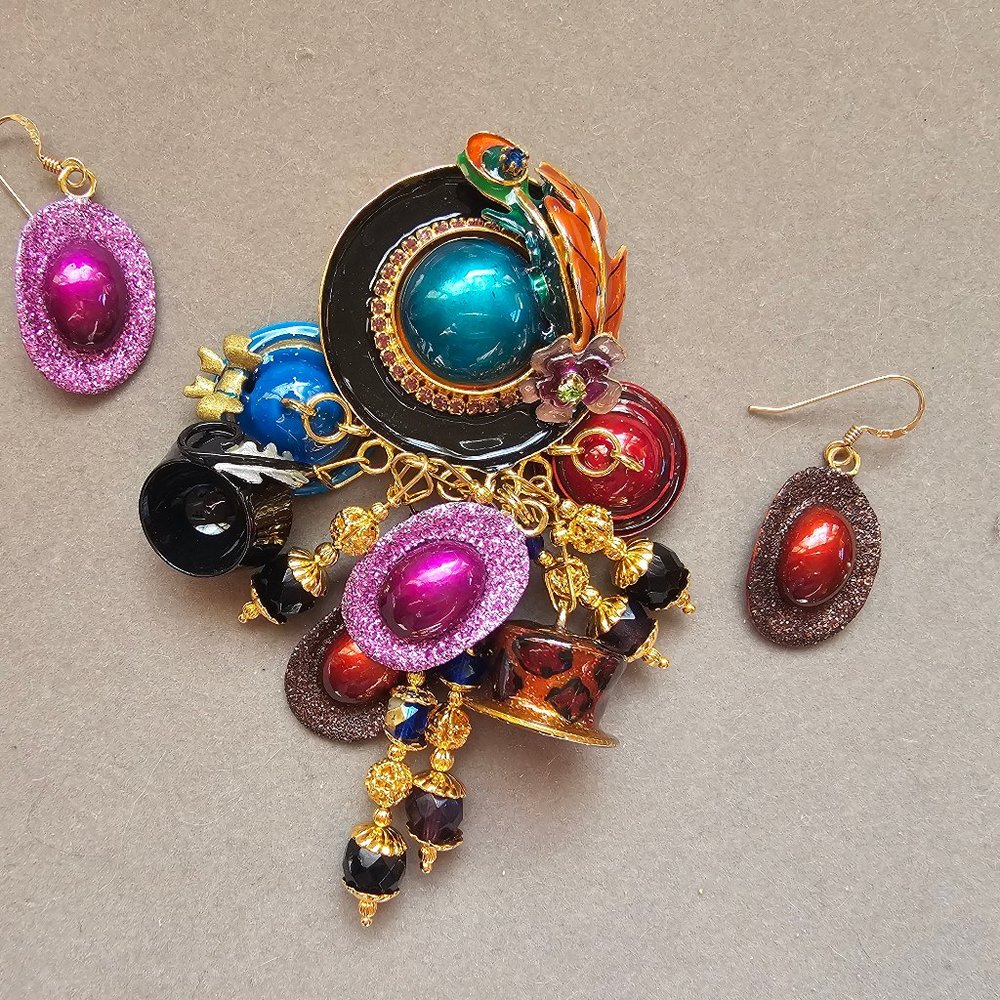 LUNCH AT THE RITZ HAT-THEMED PIN/EARRINGS 3-PIECE SET